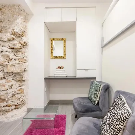 Studio Charmant Dans 12 M² Proche Des Monuments Historiques