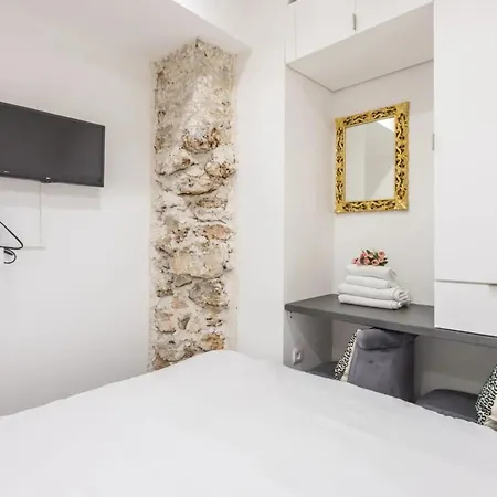 Studio Charmant Dans 12 M² Proche Des Monuments Historiques *